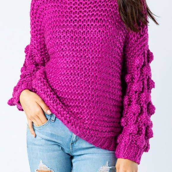 NWT PREMIUM HAND KNIT GORGEOUS Ball Sleeve Sweater - Picture 7 of 8